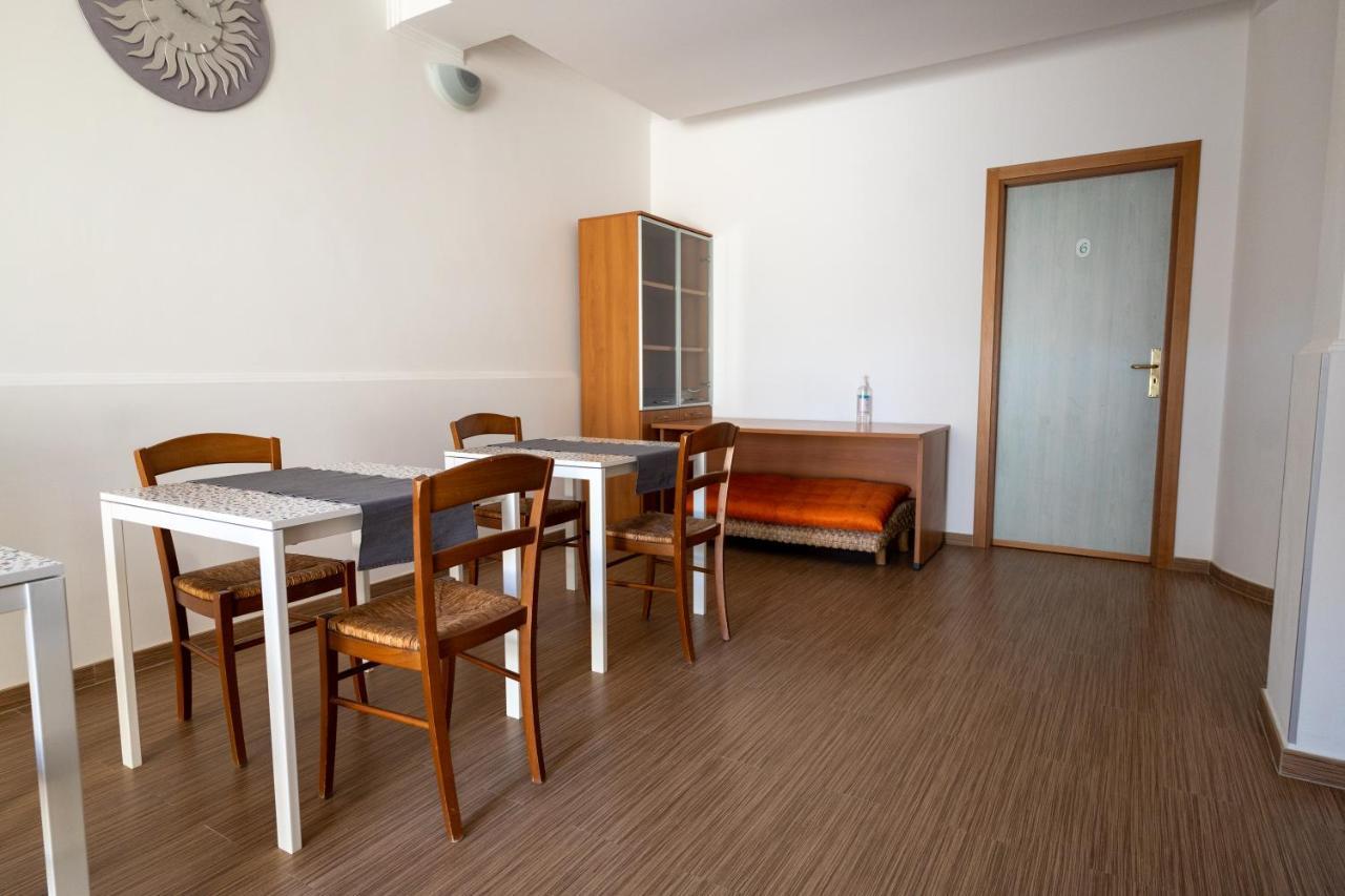 La Dimora Degli Artisti Bed & Breakfast Policoro Dış mekan fotoğraf